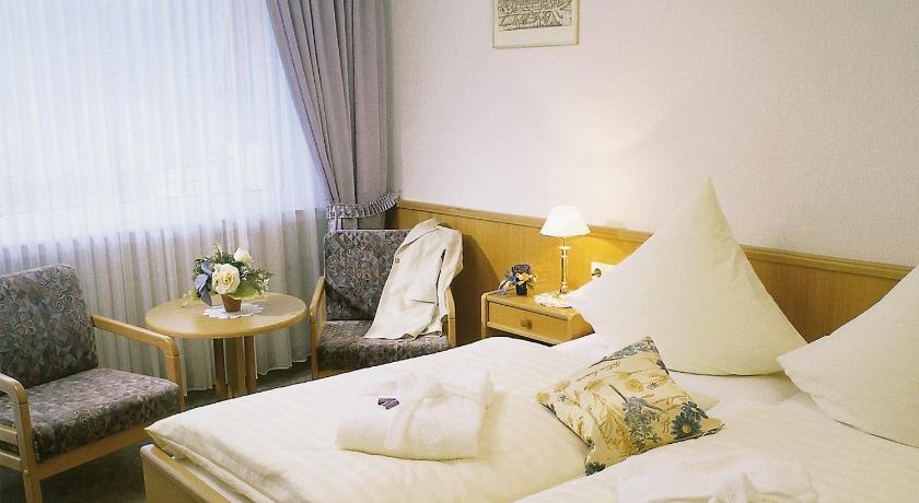 Tommes Gaestehaus Zur Muehle Schmallenberg Rum bild